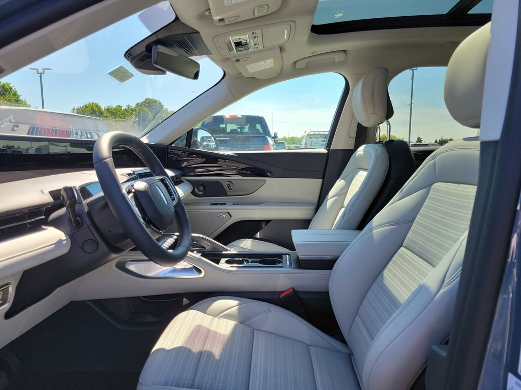 New 2026 Lincoln Nautilus Reserve AWD/4WD image 18
