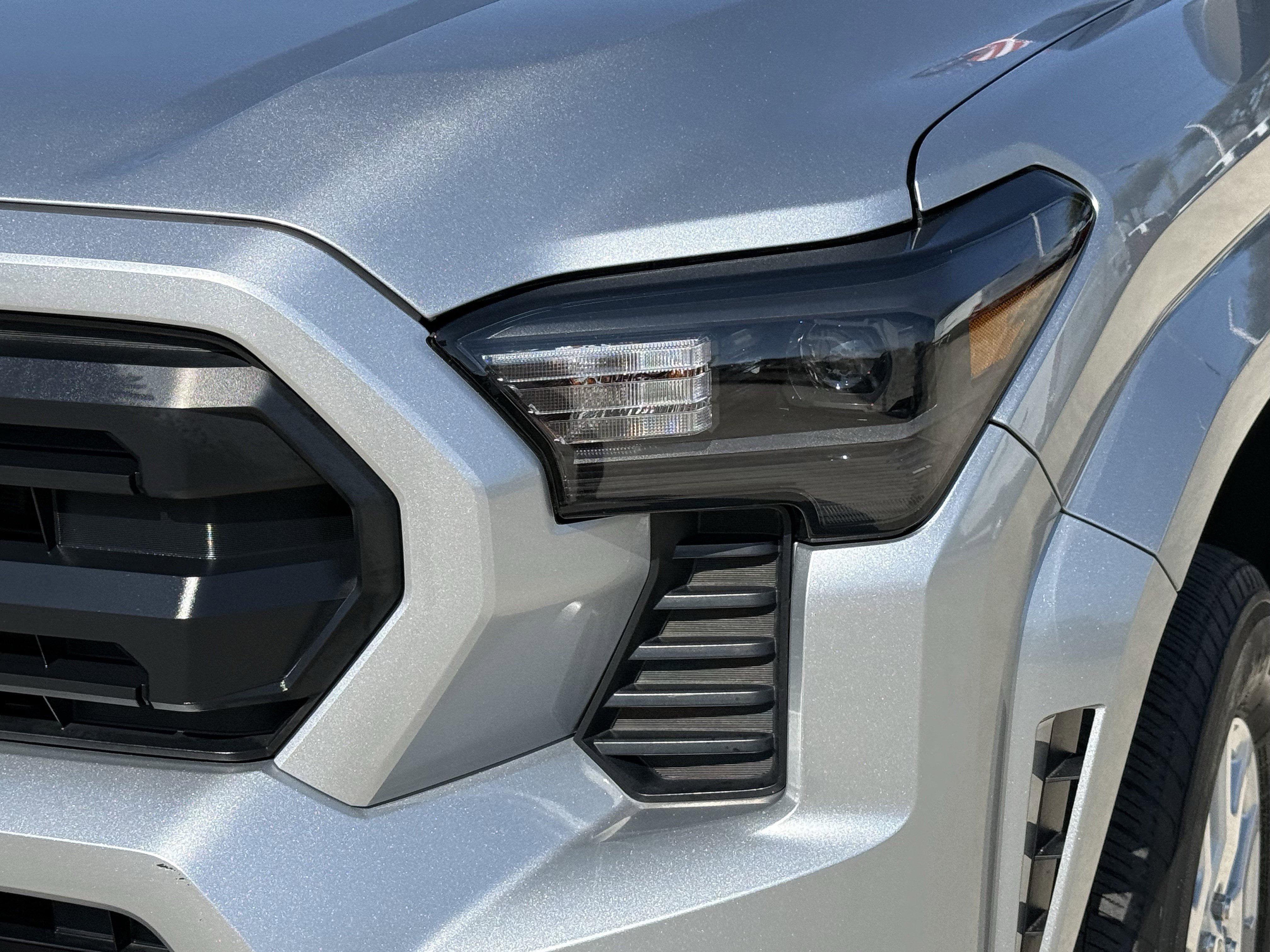 Used 2024 Toyota Tacoma SR5 image 12