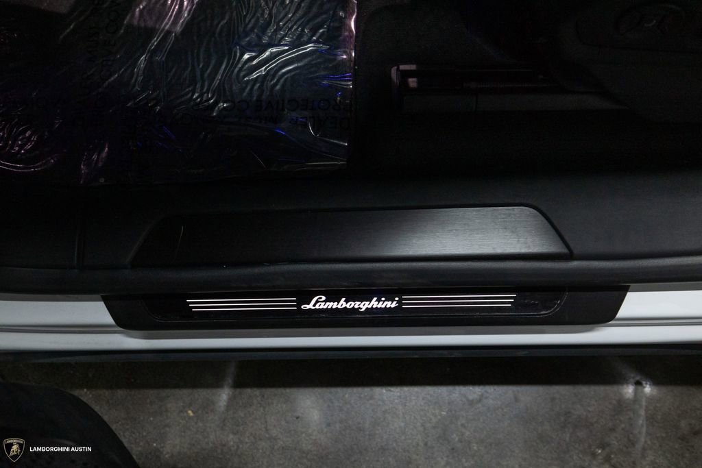 Used 2023 Lamborghini Urus Performante image 23