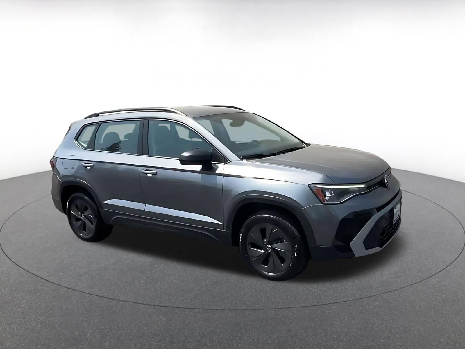 Used 2026 Volkswagen Taos S FWD image 2