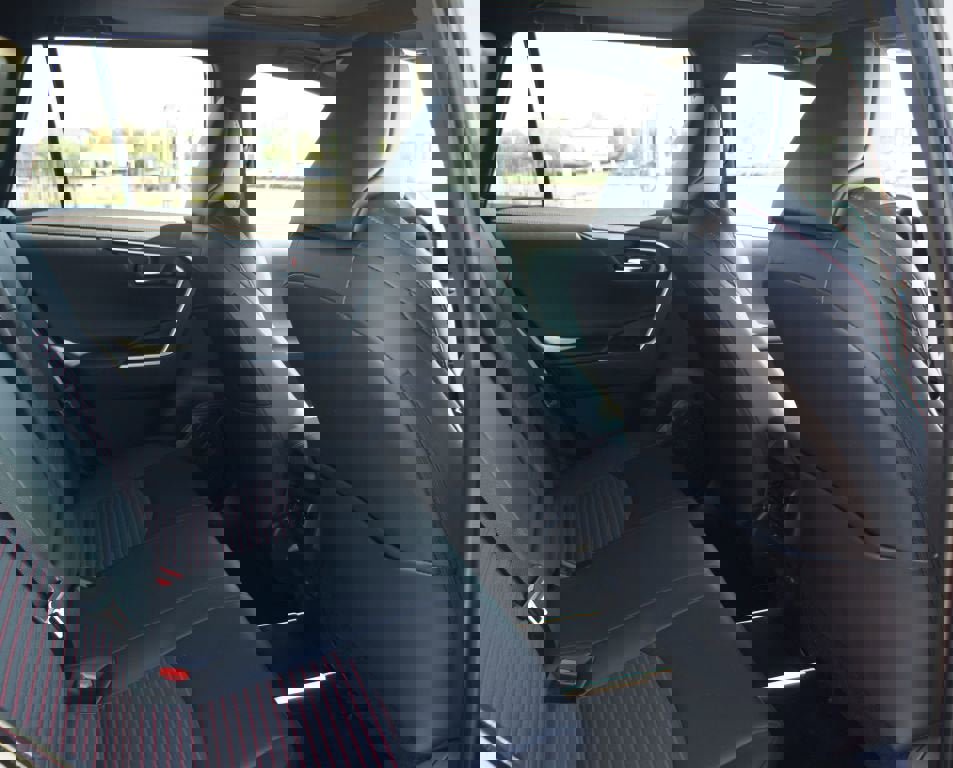 Used 2025 Toyota RAV4 XSE image 23