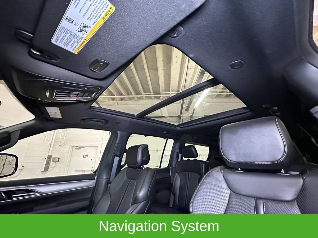 Certified 2024 Jeep Wagoneer Series II w/ Convenience Group I image 4