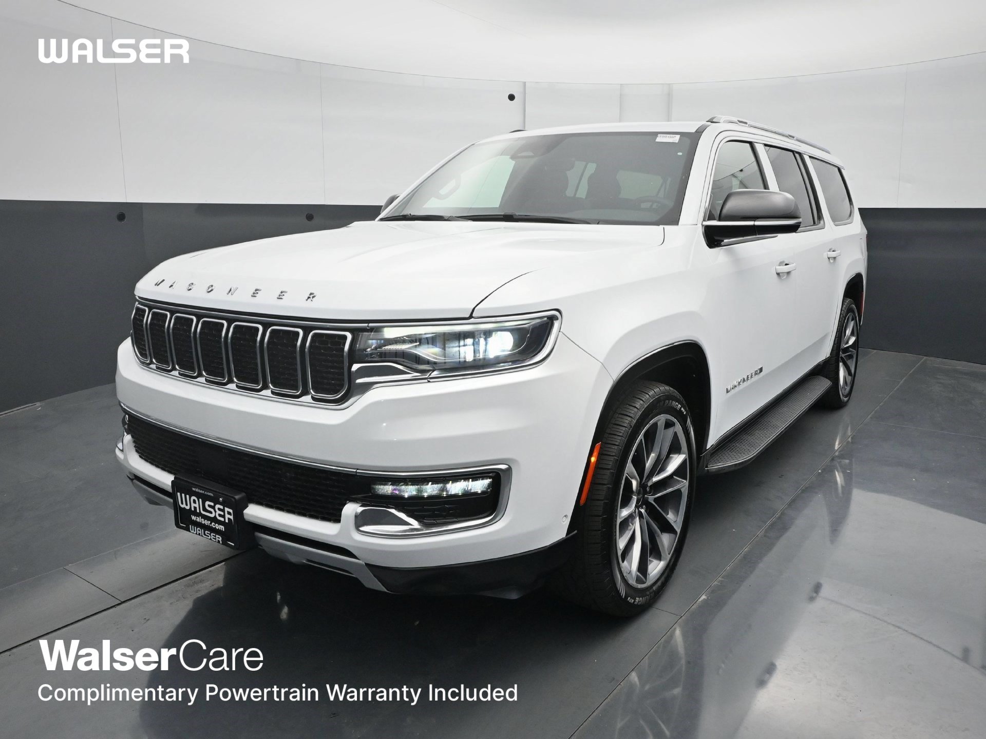 Used 2023 Jeep Wagoneer L Series II w/ Premium Group I AWD/4WD image 1