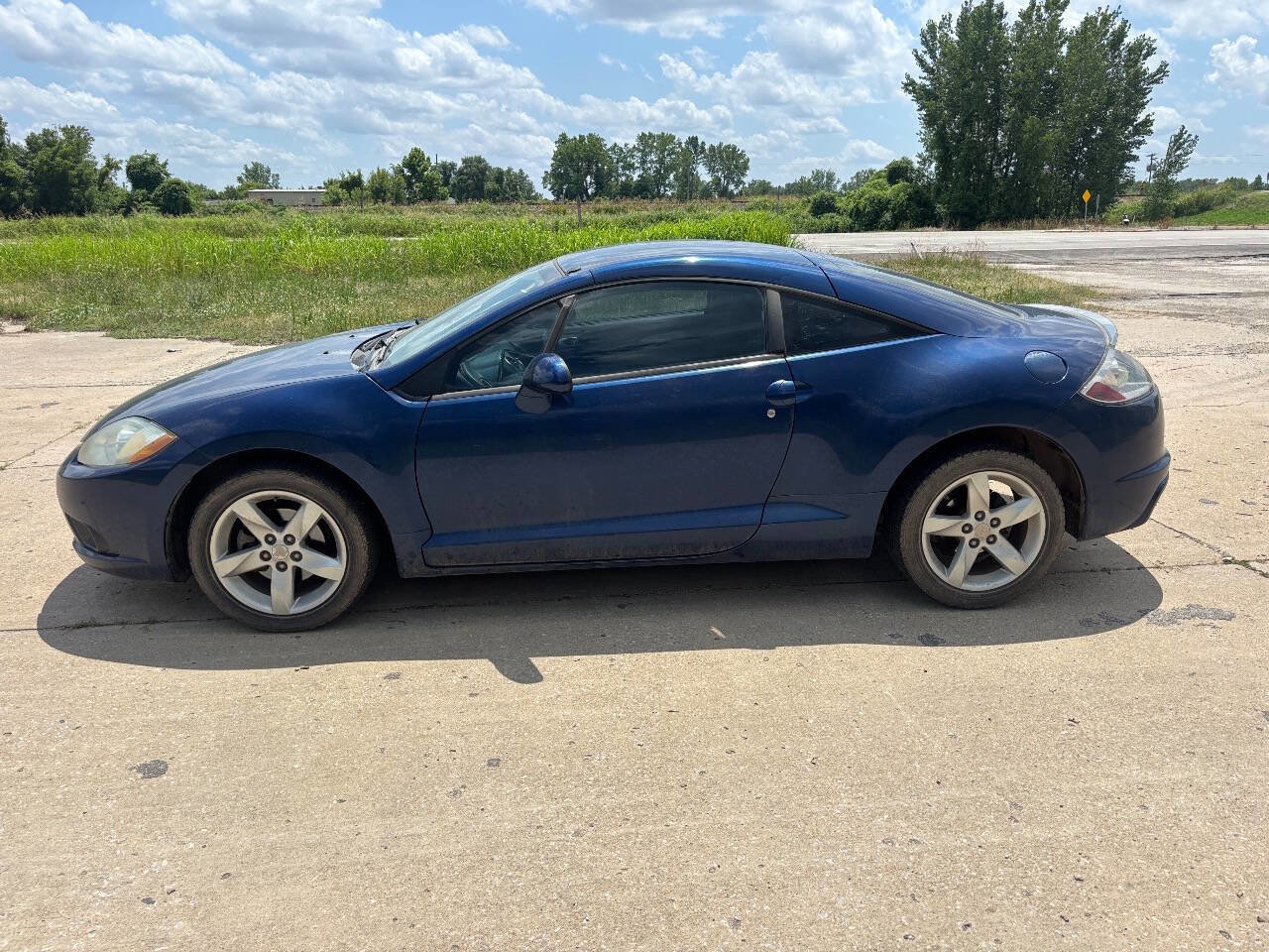 Used 2009 Mitsubishi Eclipse GS image 9