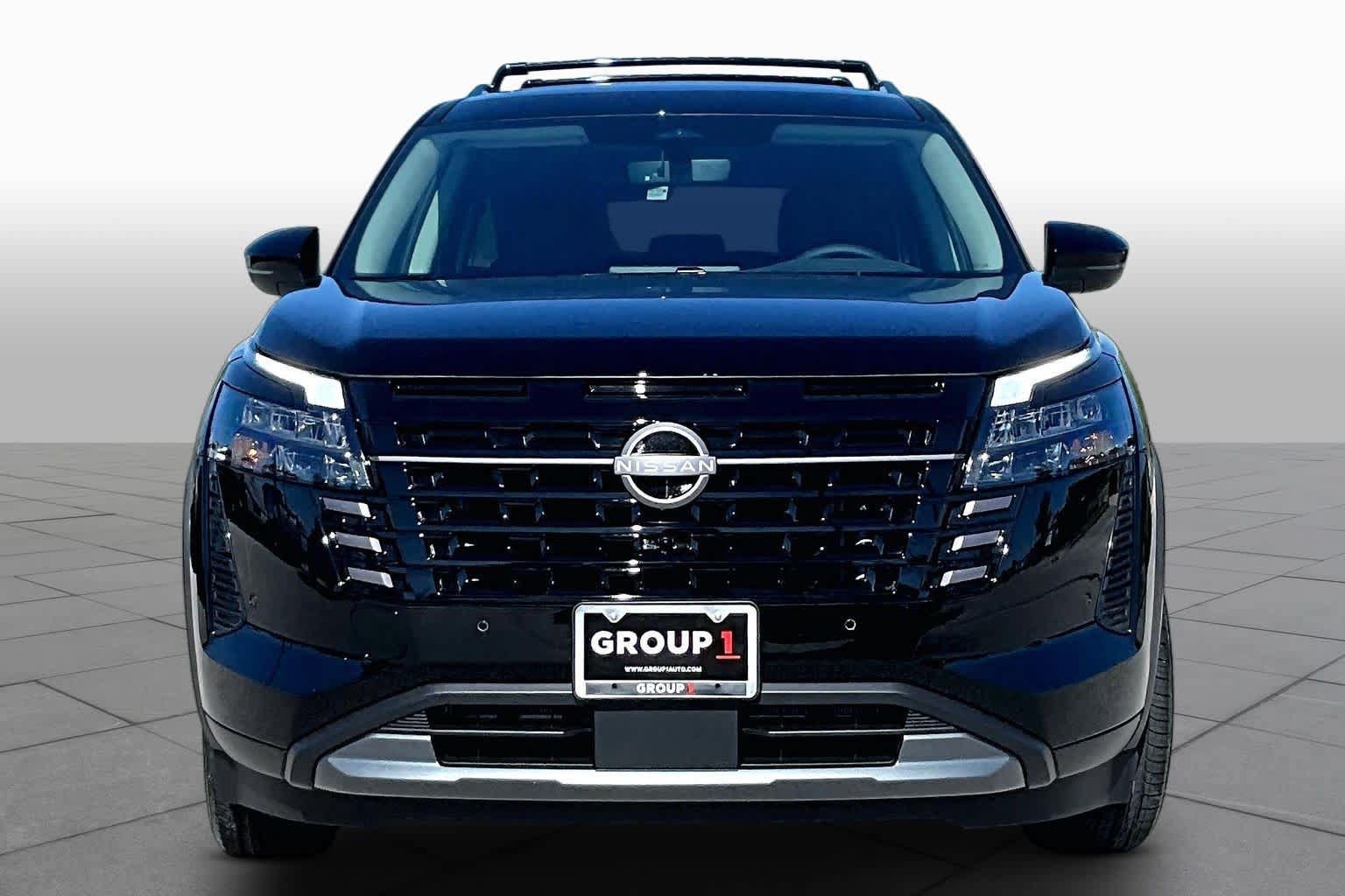 New 2026 Nissan Pathfinder SL FWD image 3