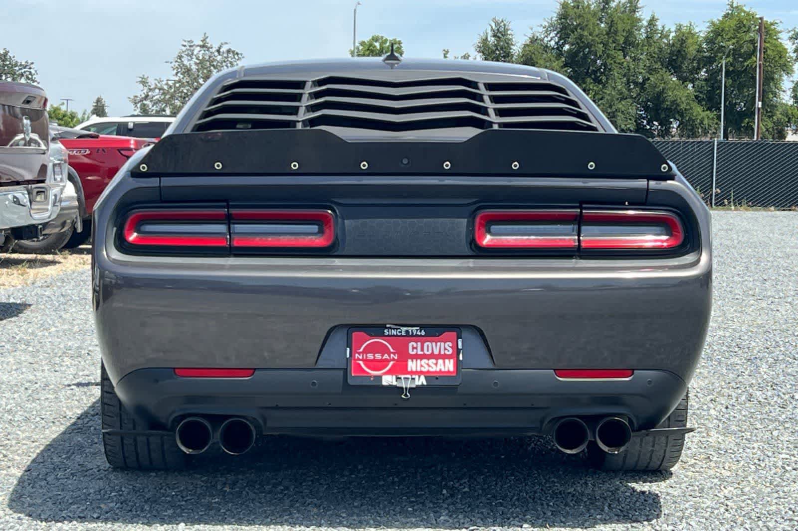 Used 2016 Dodge Challenger R/T Scat Pack w/ Leather Interior Group RWD image 8