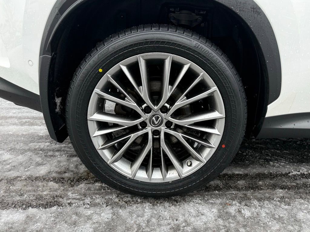 Used 2022 Lexus NX 350h AWD w/ Vision Package image 27