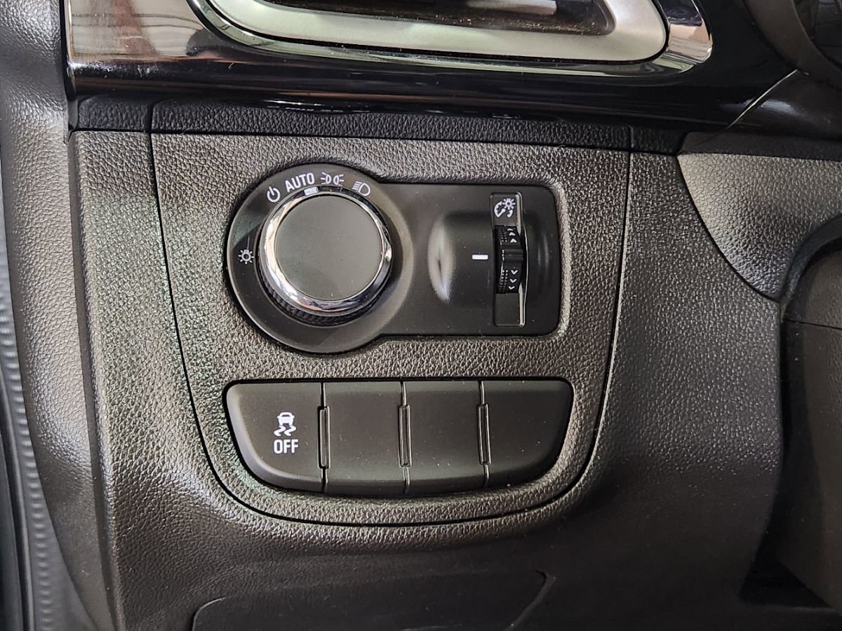 Used 2020 Chevrolet Spark LT image 42