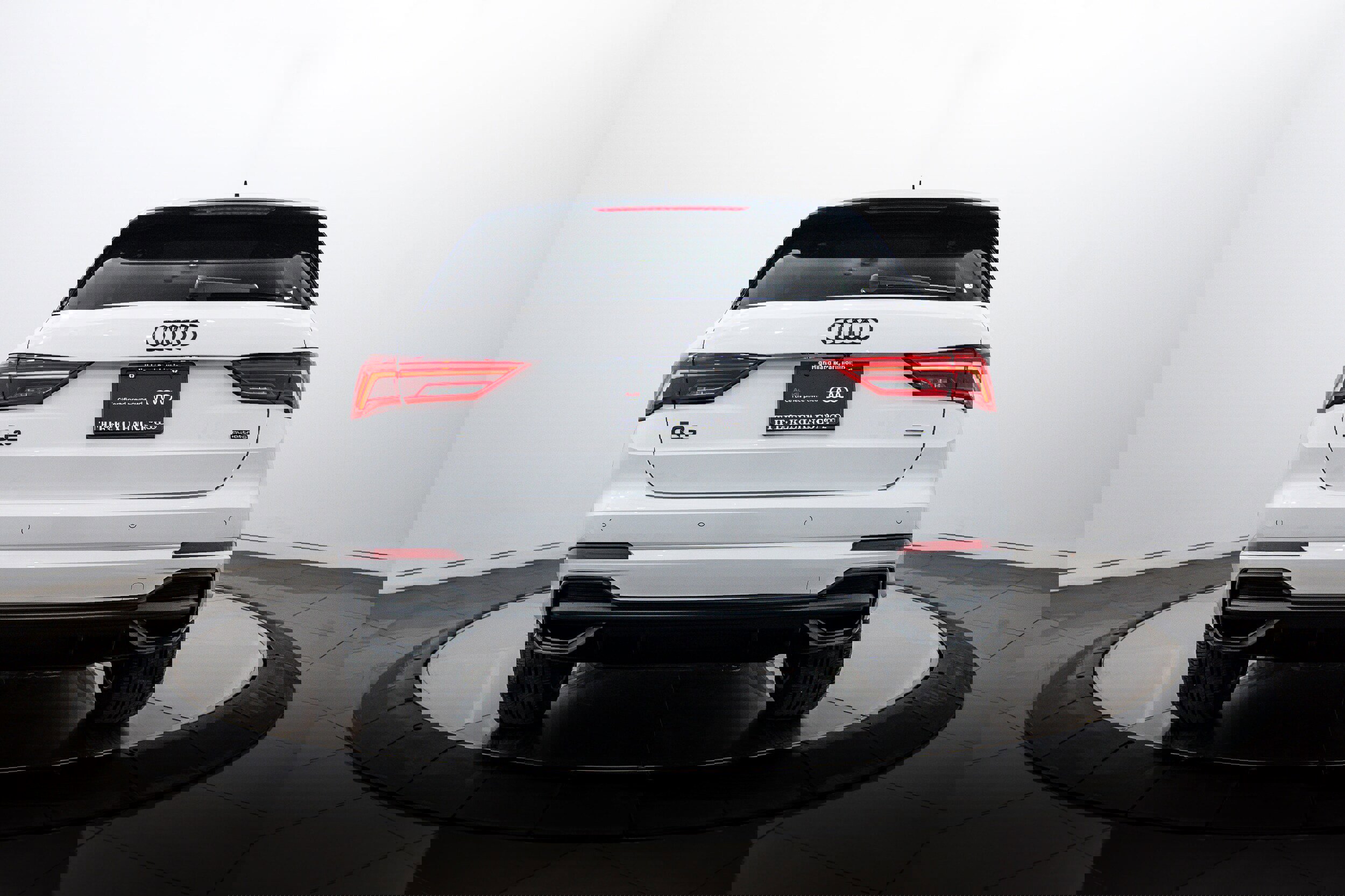 Used 2025 Audi Q3 2.0T Premium w/ Convenience Package image 21