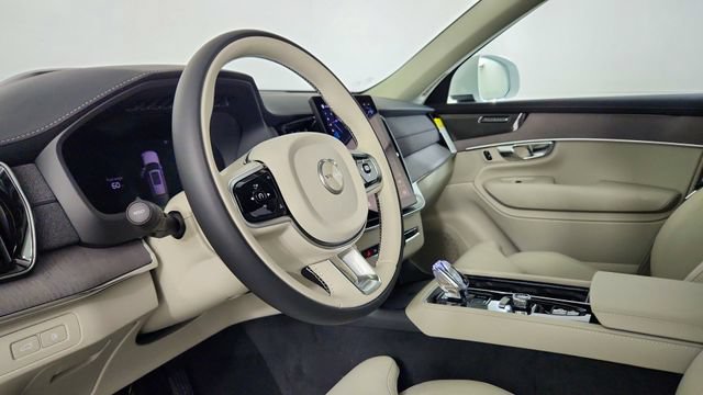 New 2026 Volvo XC90 T8 Ultra w/ Protection Package Premier AWD/4WD image 12