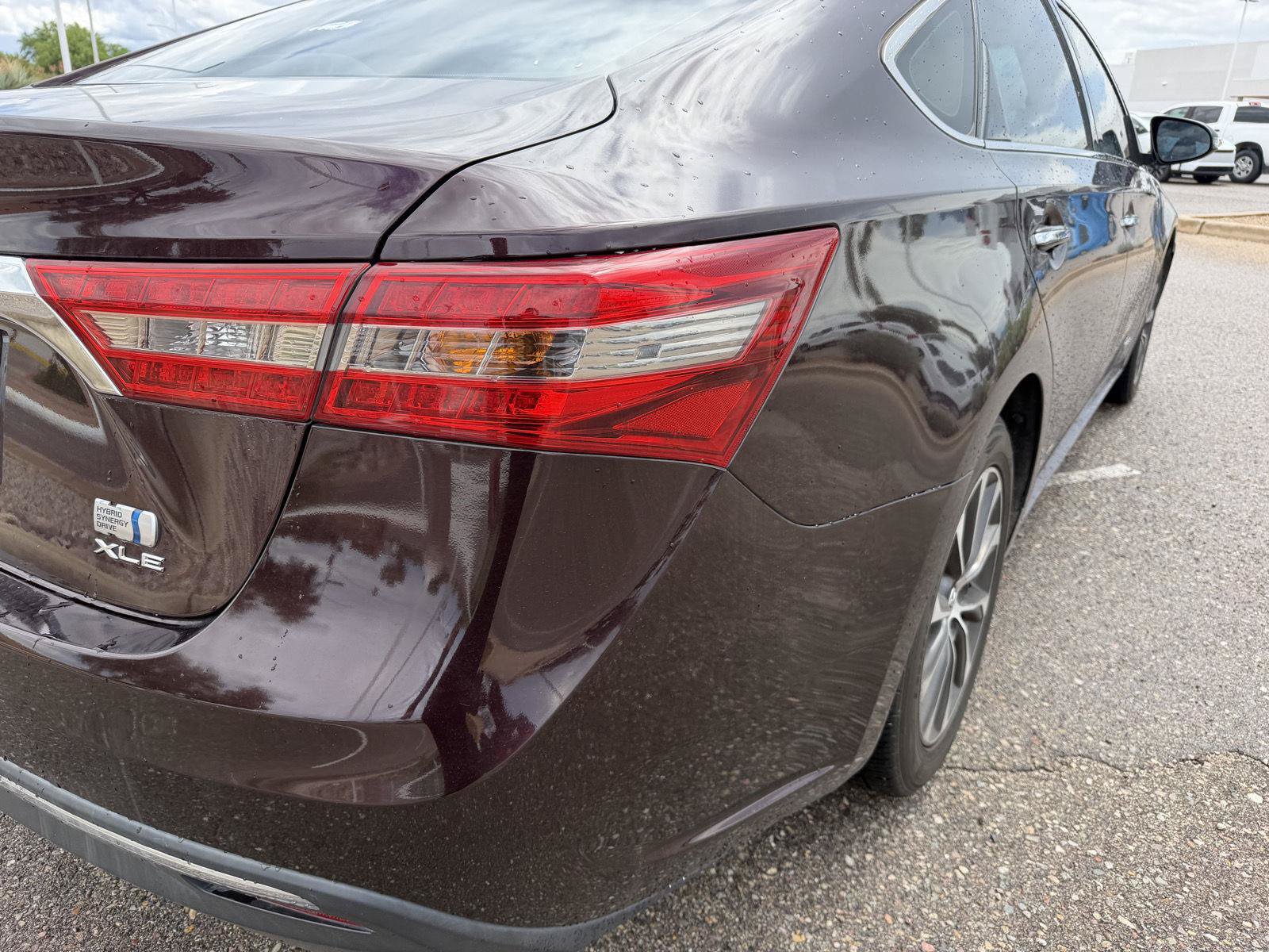 Used 2018 Toyota Avalon XLE Premium w/ All Weather Liner Package FWD image 11