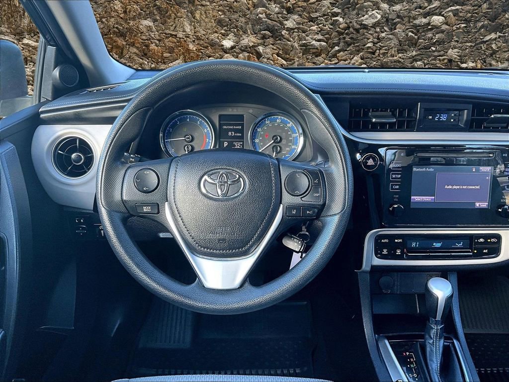 Used 2018 Toyota Corolla LE image 5