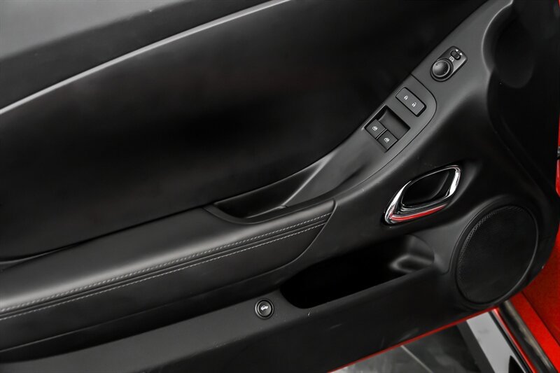 Used 2015 Chevrolet Camaro Z/28 RWD image 15