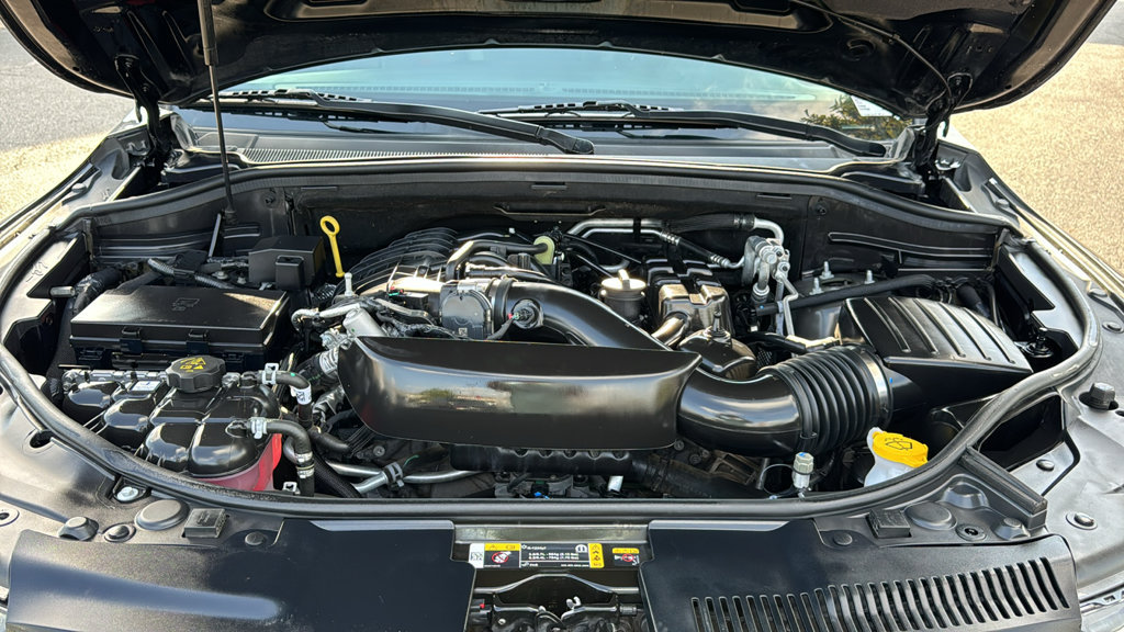 Used 2024 Dodge Durango GT RWD image 34