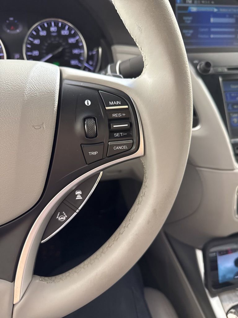 Used 2018 Acura RLX w/ Technology Package FWD image 32