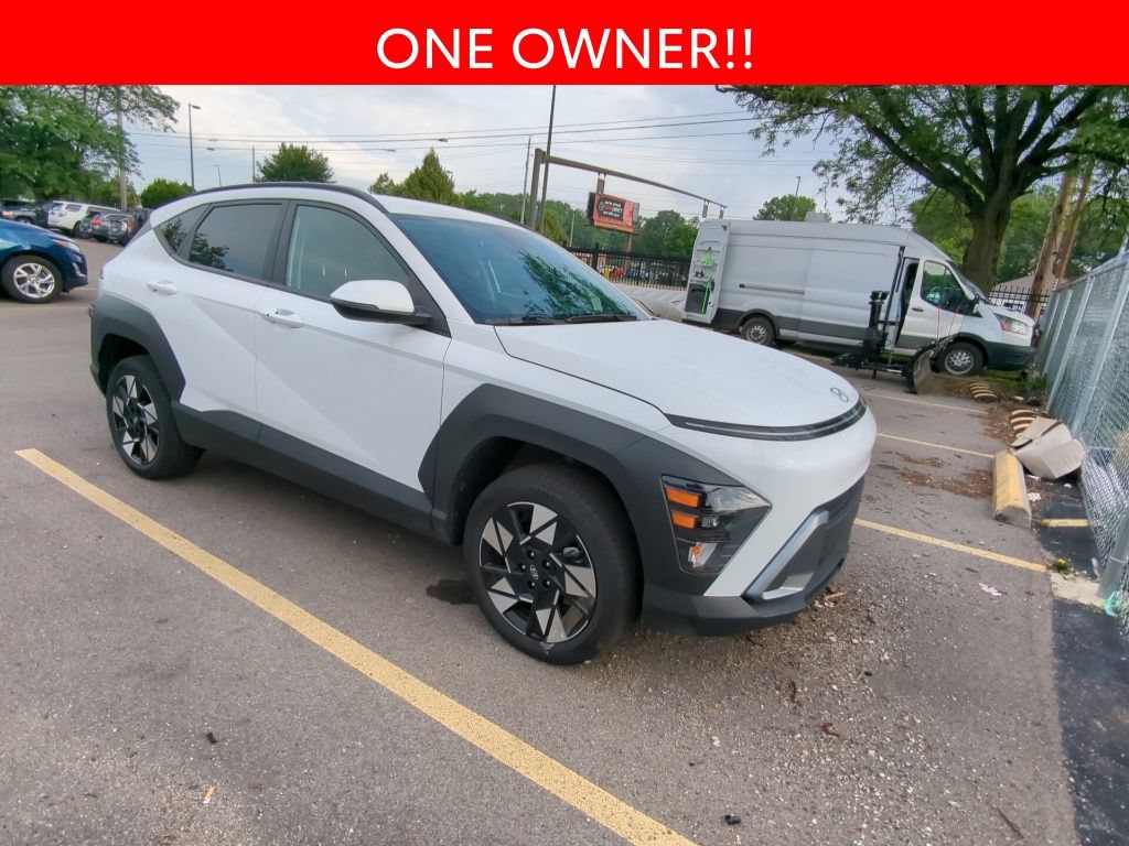Used 2025 Hyundai Kona SEL AWD/4WD image 3