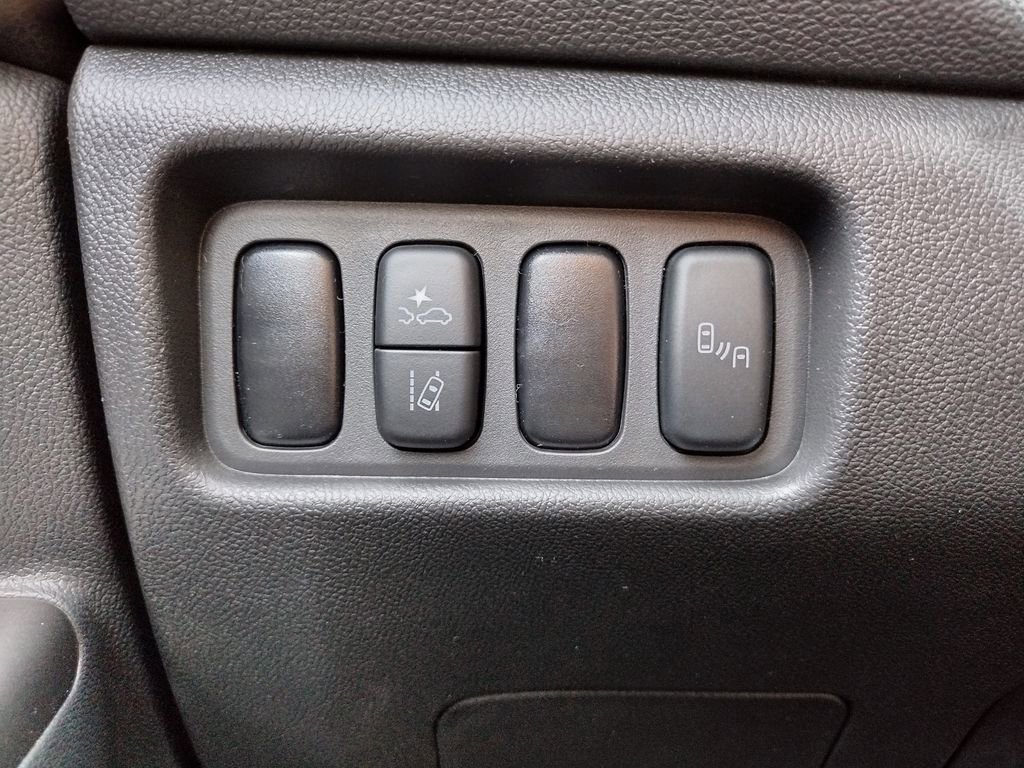 New 2026 Mitsubishi Outlander Sport SE image 18