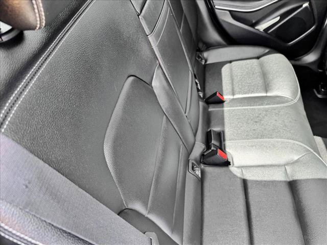 Used 2020 Mercedes-Benz GLA 250 4MATIC w/ Premium Package image 17