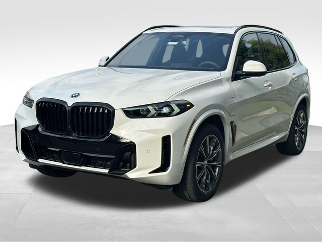 New 2026 BMW X5 xDrive50e w/ M Sport Package image 5