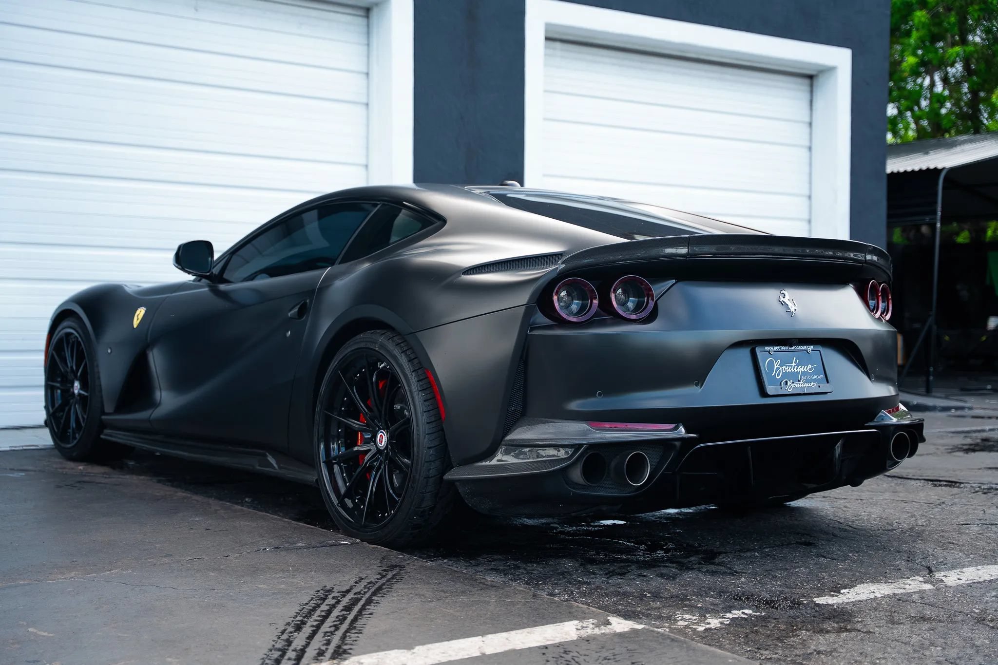 Used 2019 Ferrari 812 Superfast RWD image 6