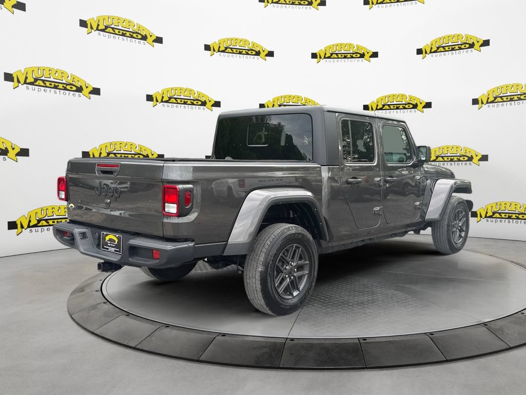 Used 2024 Jeep Gladiator Sport AWD/4WD image 5