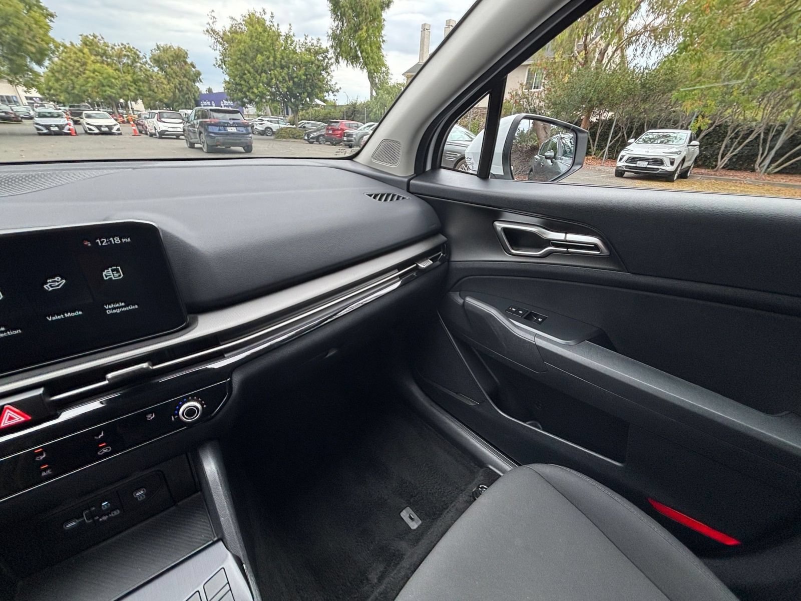 Used 2026 Kia Sportage LX FWD image 30