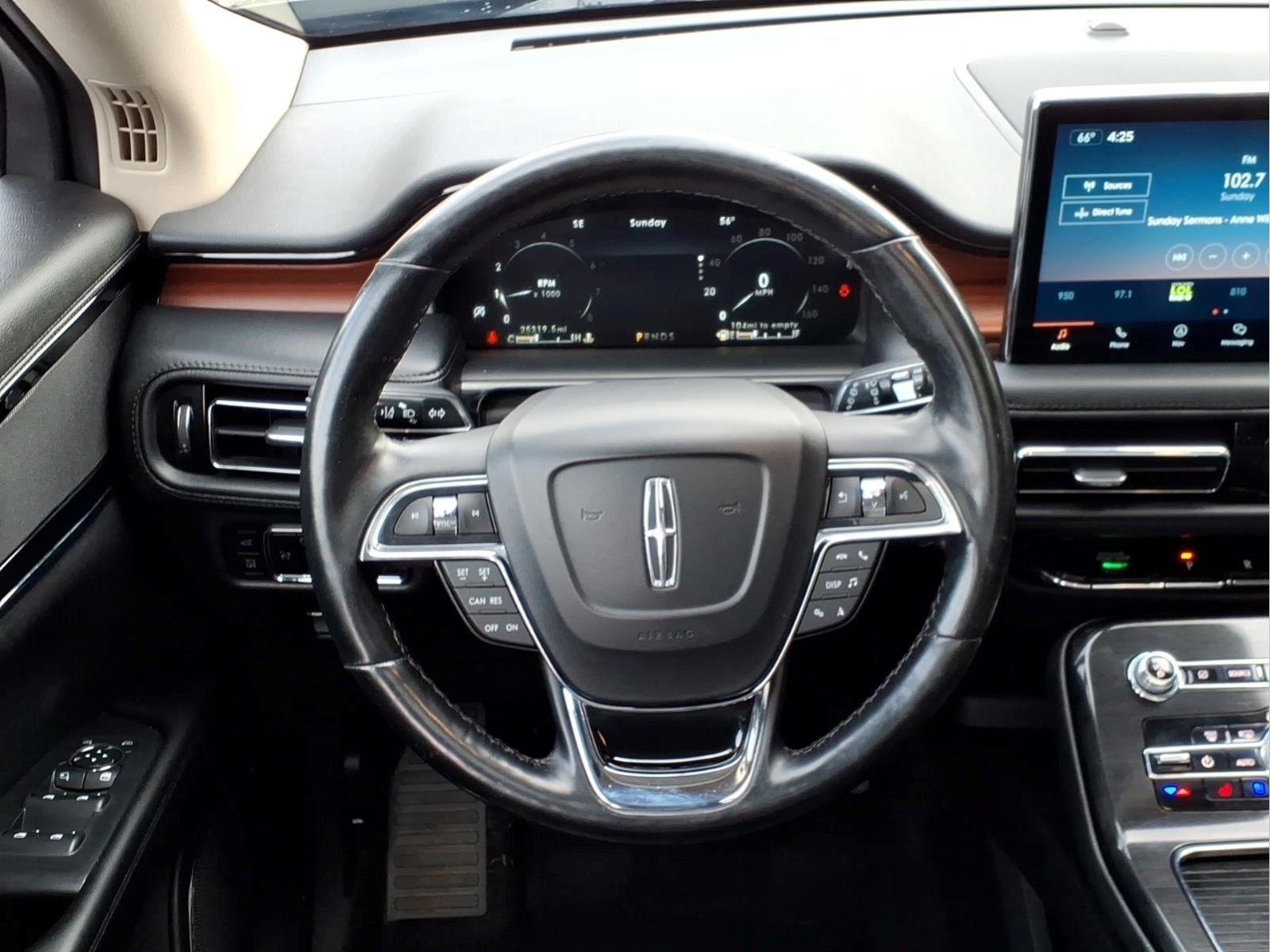 Used 2023 Lincoln Nautilus Reserve w/ Monochromatic Package AWD/4WD image 12