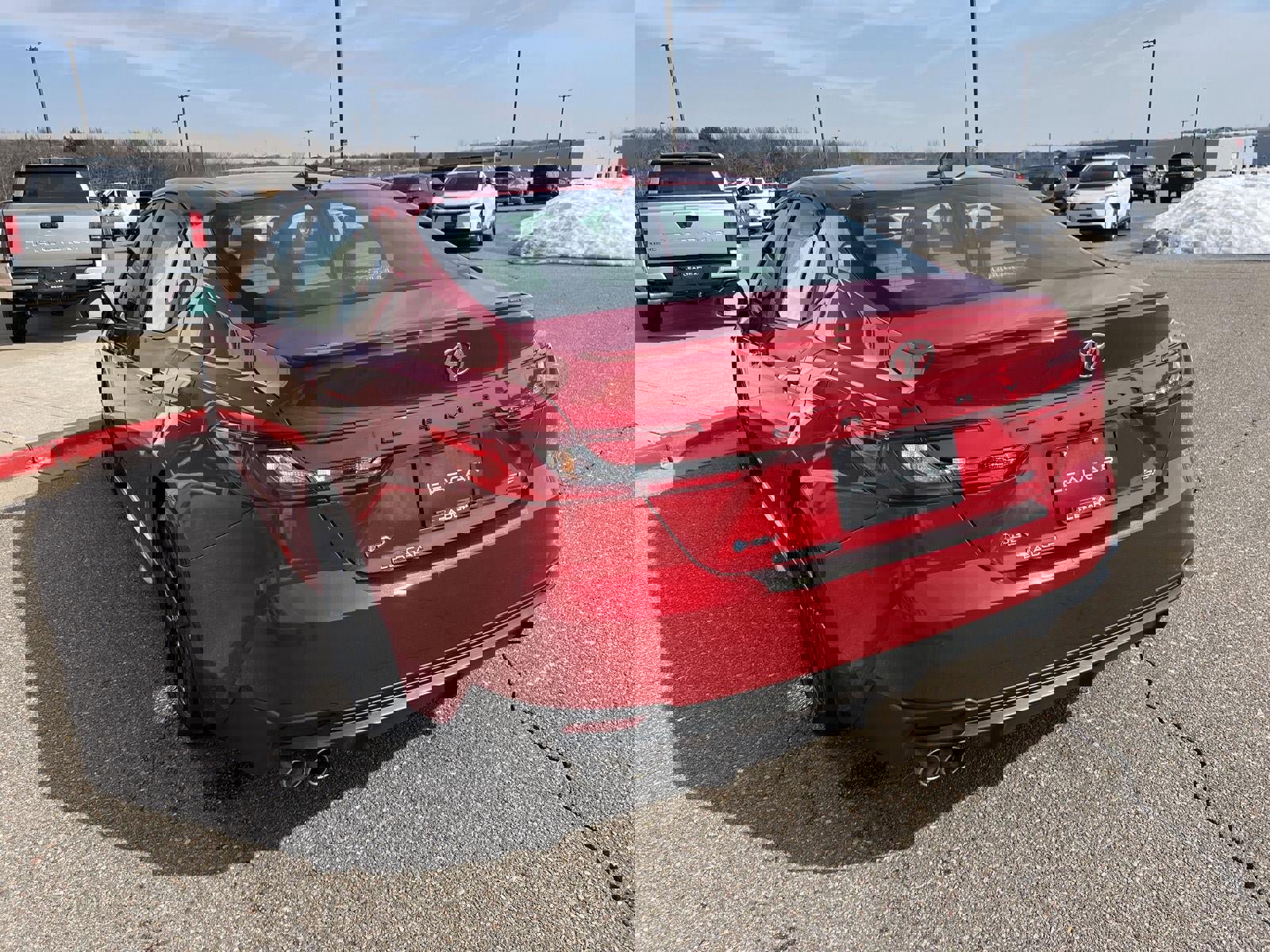 Used 2025 Toyota Camry SE w/ Multimedia Upgrade Package image 13