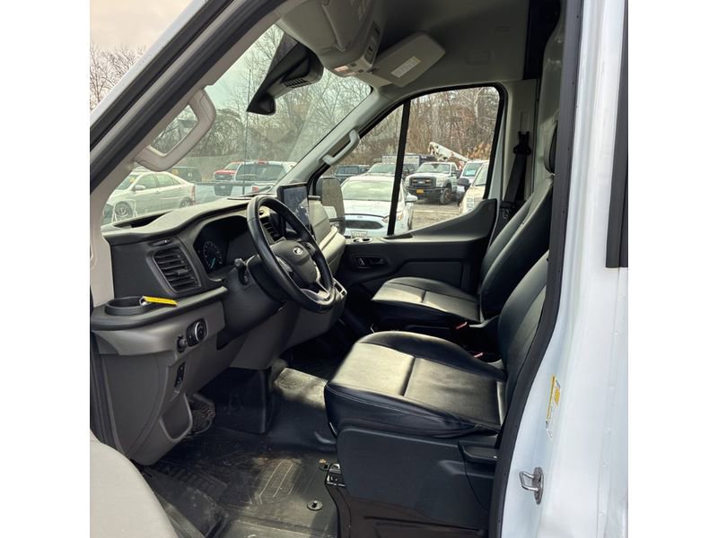 Used 2022 Ford E-Transit Medium Roof w/ Load Area Protection Package RWD image 5