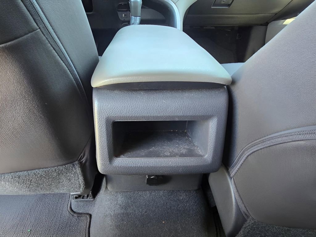 Used 2018 Toyota Camry LE image 26