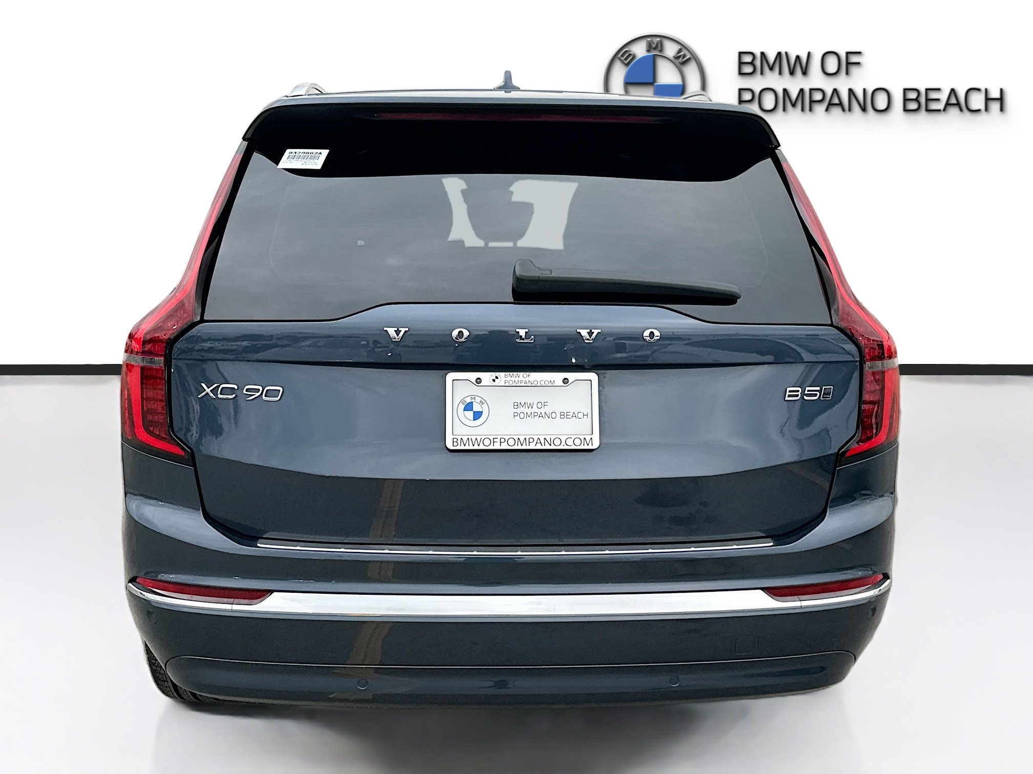 Used 2025 Volvo XC90 B5 Plus w/ Protection Package Premier image 6