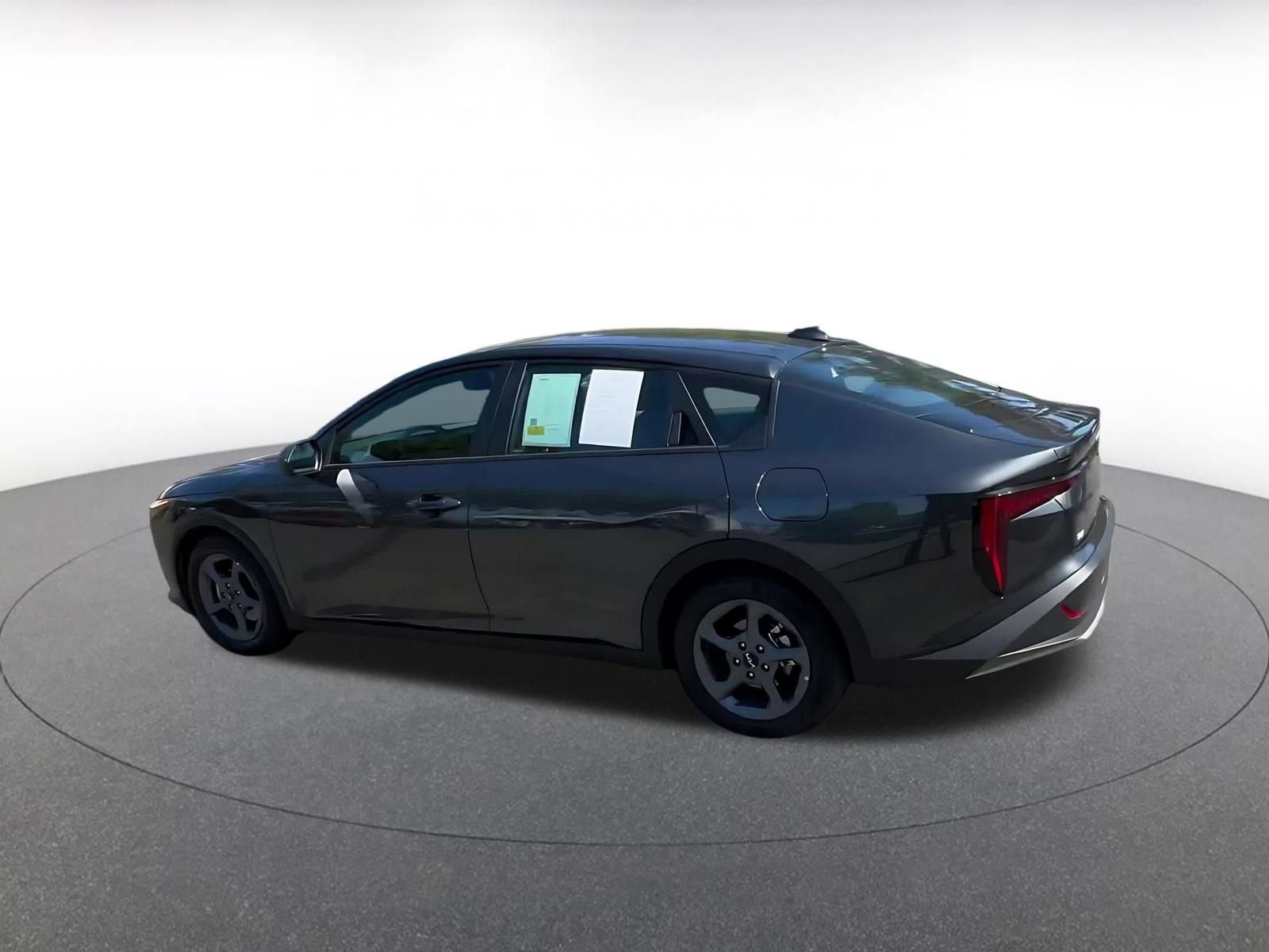 Used 2025 Kia K4 FWD image 9