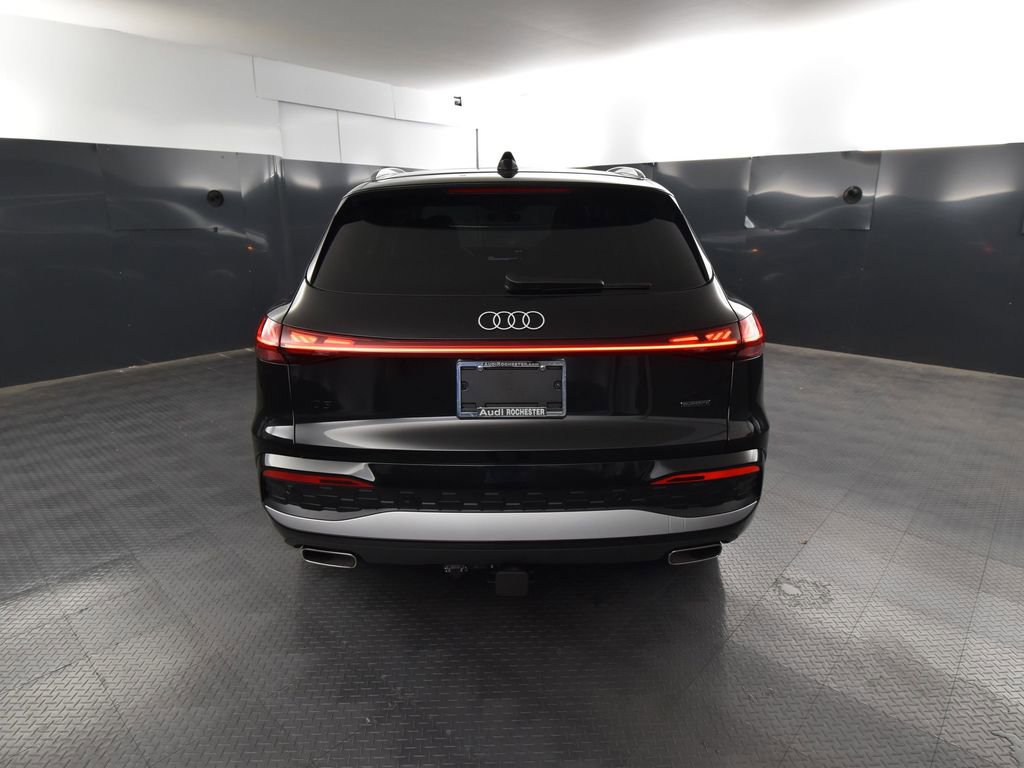 New 2025 Audi Q5 Prestige image 4