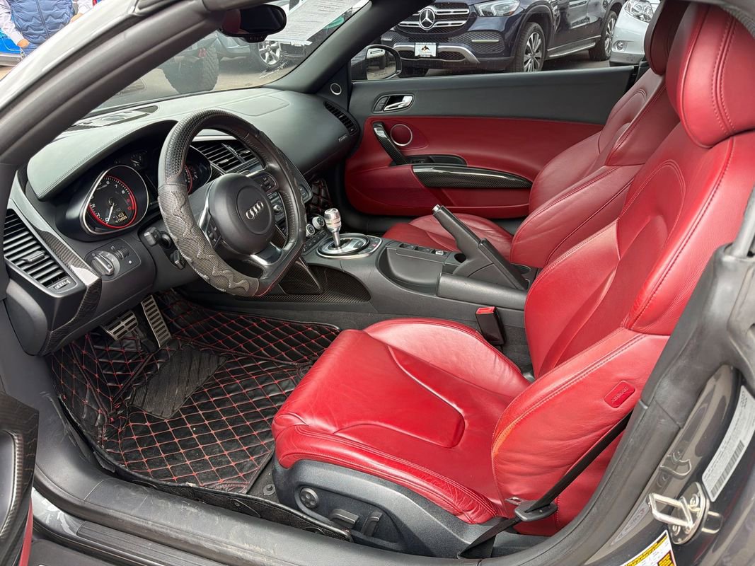 Used 2011 Audi R8 V10 AWD/4WD image 9