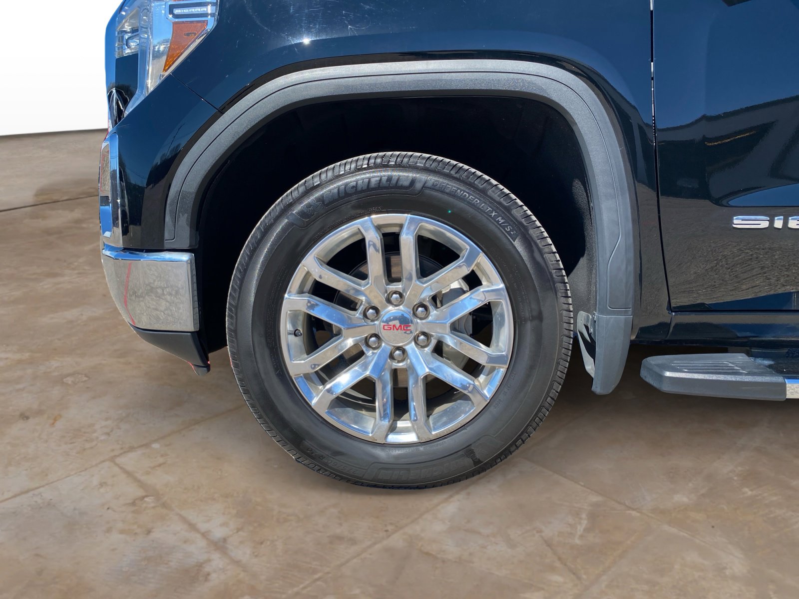 Used 2020 GMC Sierra 1500 SLT image 31