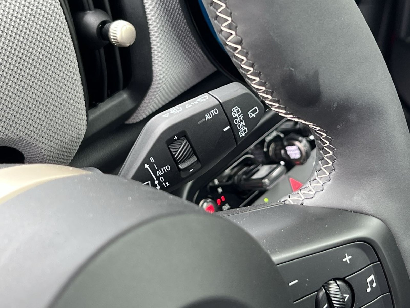 Used 2025 MINI Cooper S FWD image 31