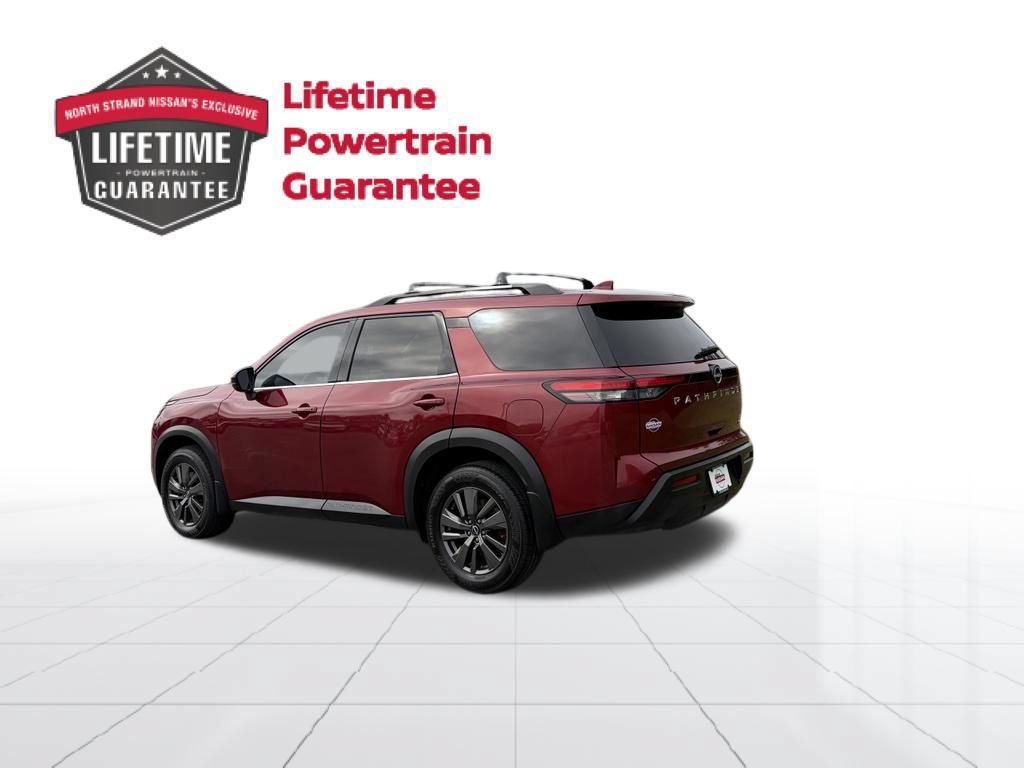 Certified 2022 Nissan Pathfinder SV FWD image 3