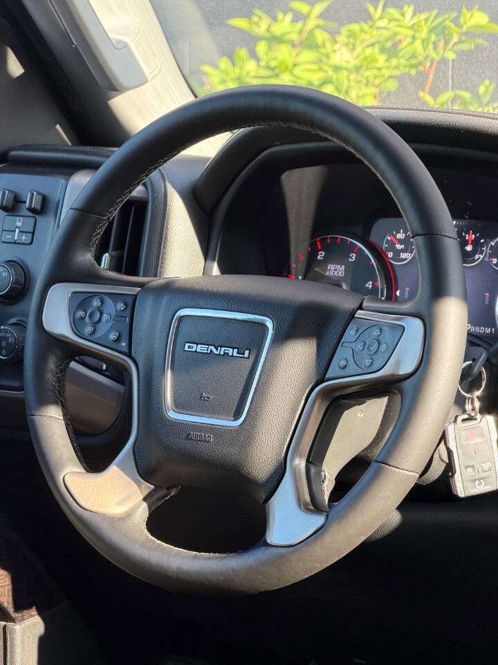Used 2016 GMC Sierra 2500 Denali w/ Duramax Plus Package AWD/4WD image 30