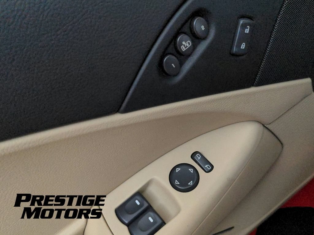 Used 2007 Chevrolet Corvette Coupe w/ Preferred Equipment Group RWD image 22