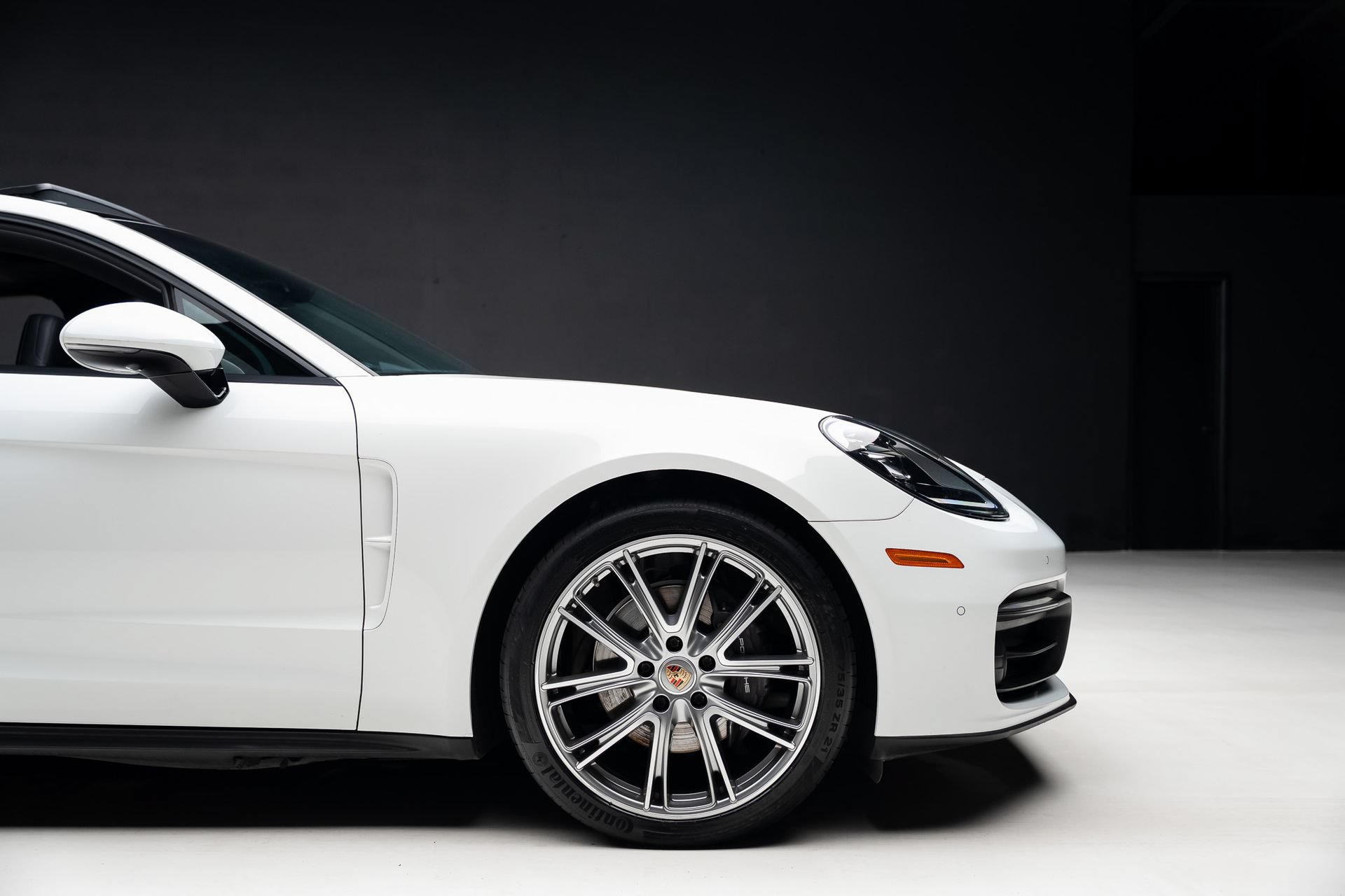 Used 2023 Porsche Panamera 4 AWD/4WD image 37