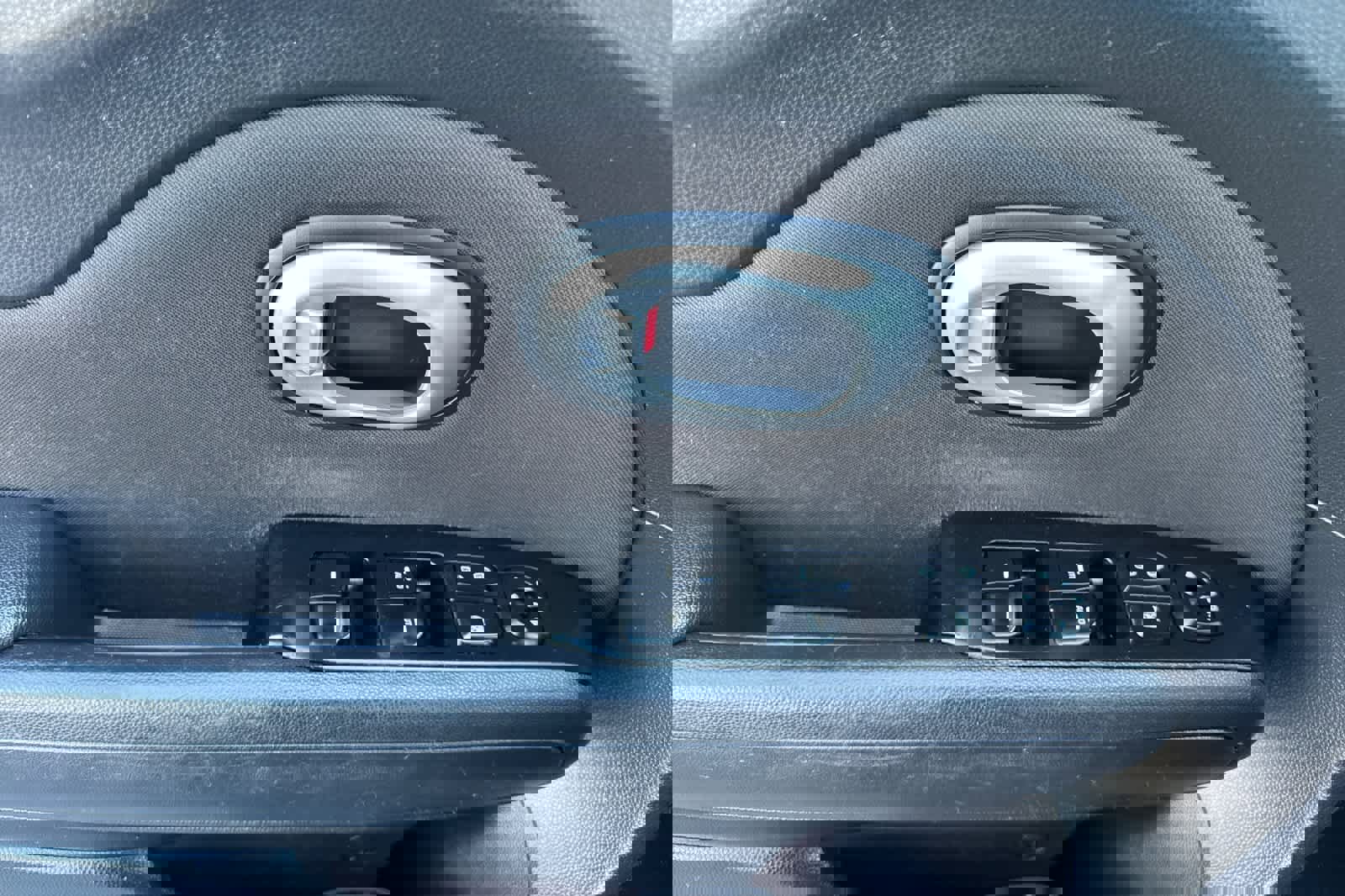 Used 2018 Kia Soul + image 12