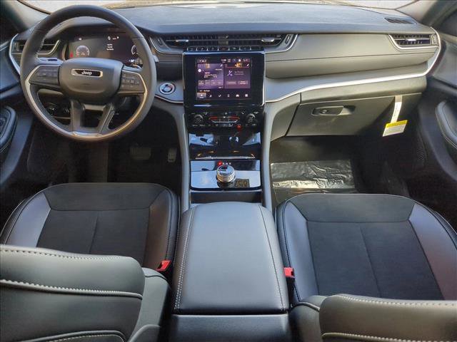 New 2025 Jeep Grand Cherokee L Altitude image 15