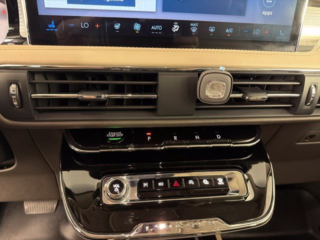 Certified 2024 Lincoln Corsair AWD w/ Equipment Group 101A image 26