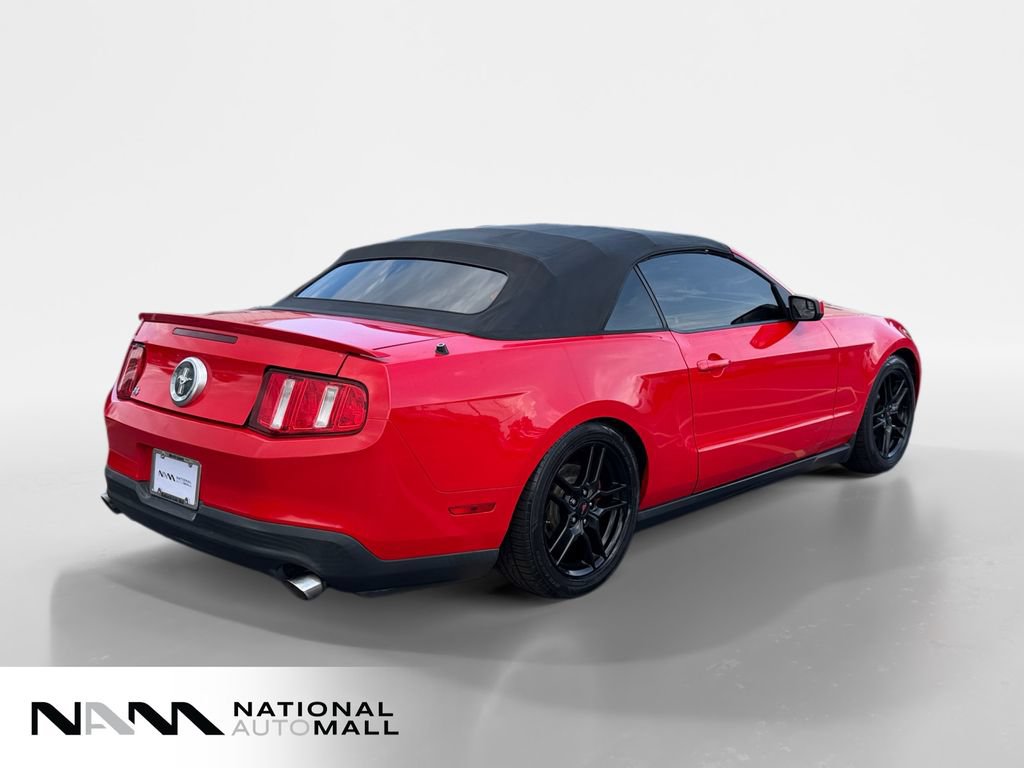 Used 2012 Ford Mustang Convertible RWD image 5