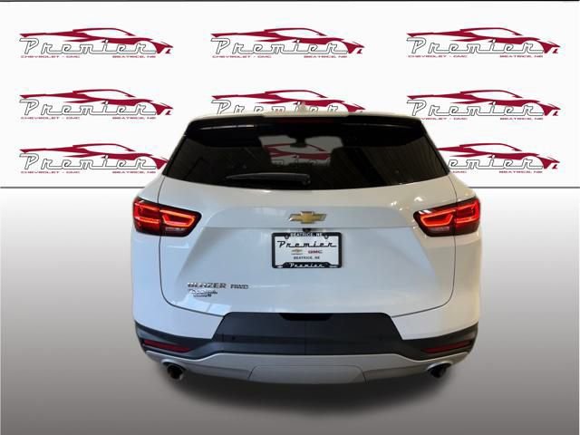 Used 2024 Chevrolet Blazer LT w/ Driver Confidence Package image 5