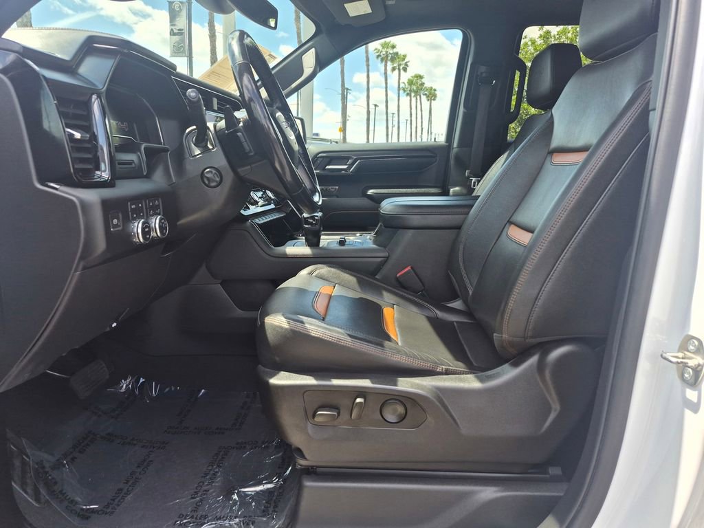 Used 2023 GMC Sierra 1500 AT4 w/ AT4 Premium Package image 11