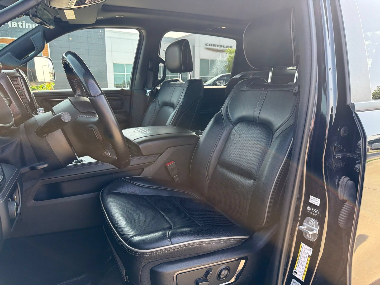Used 2022 RAM 1500 Limited AWD/4WD image 11