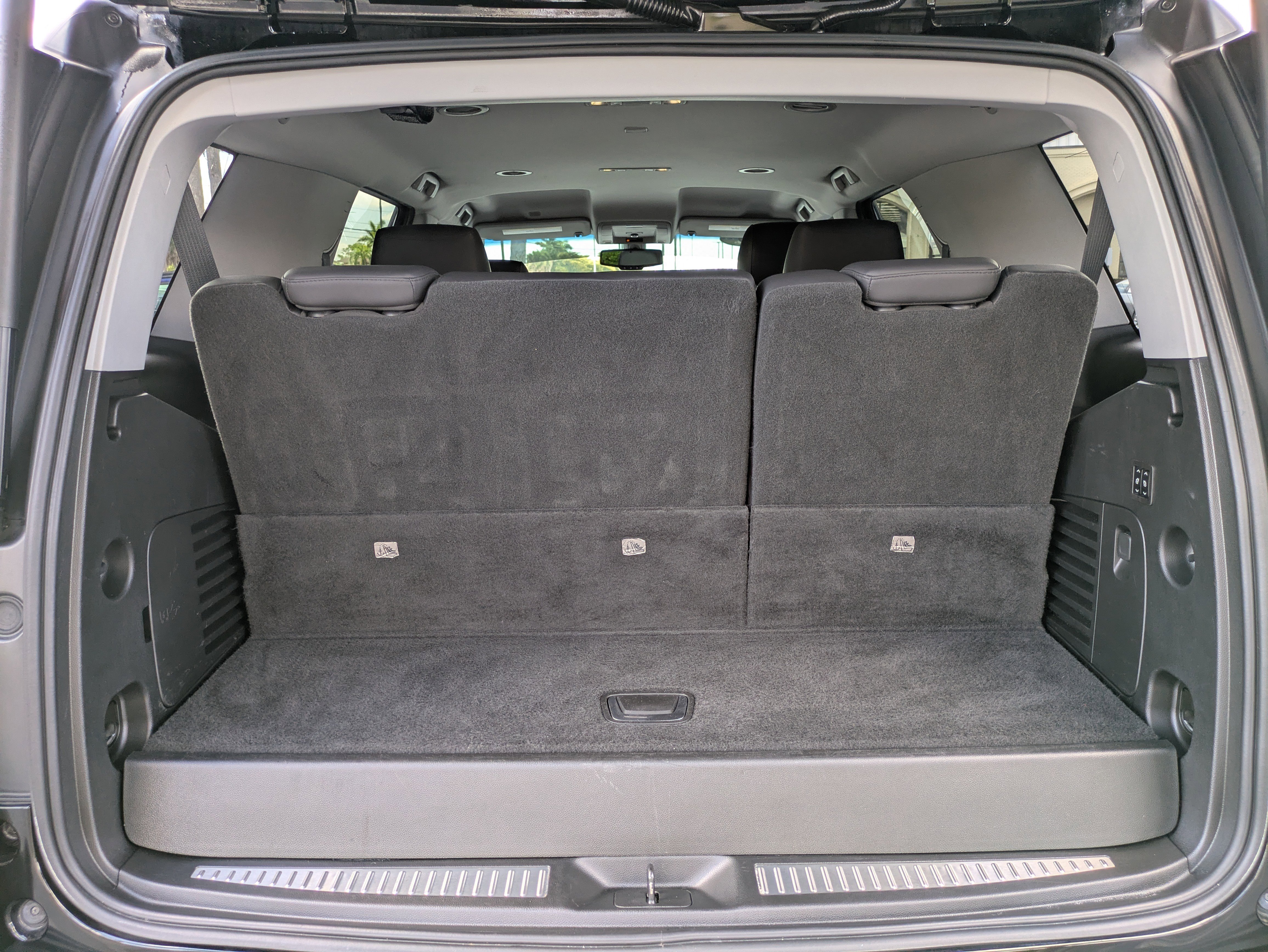 Used 2018 Cadillac Escalade 2WD image 11