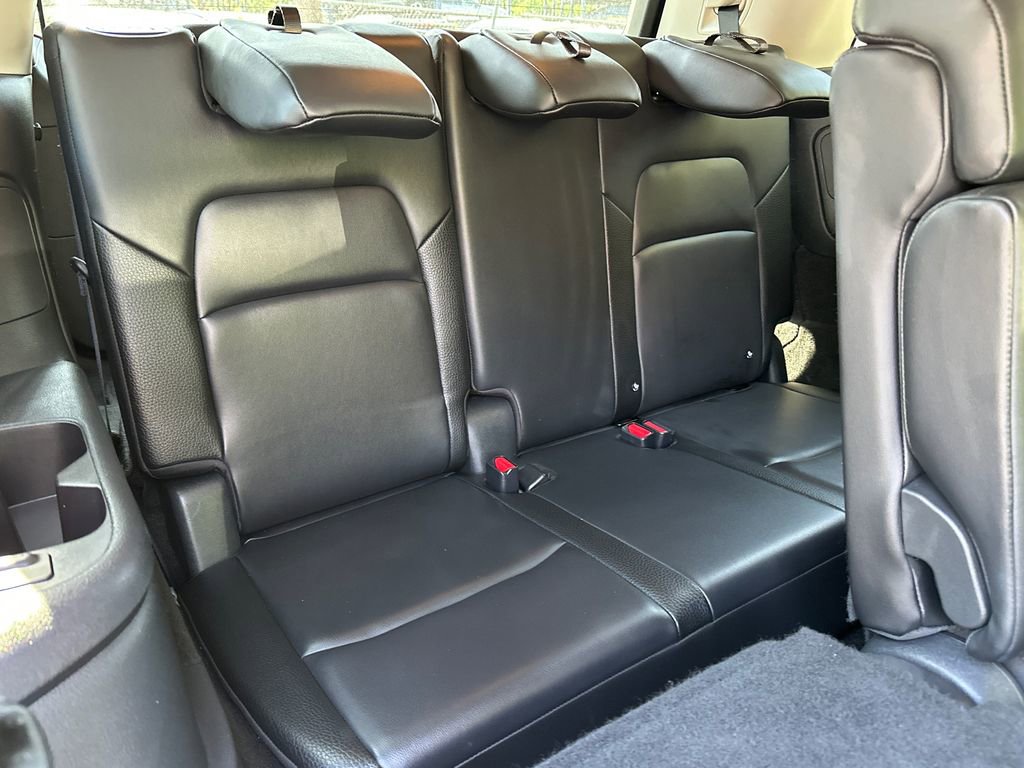 Used 2025 Nissan Pathfinder SL AWD/4WD image 15