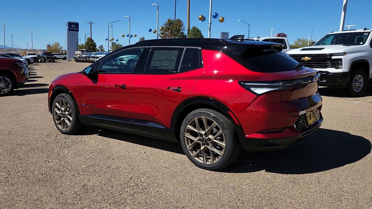 New 2026 Chevrolet Equinox EV RS image 6